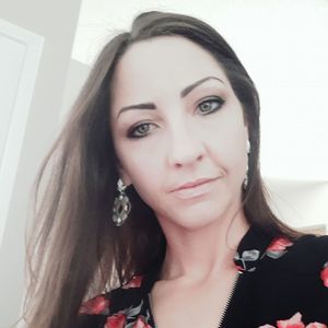 Meet your Posher, Crystle